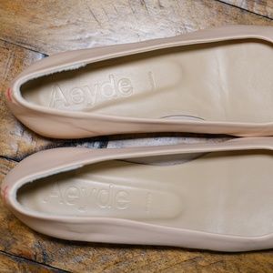 Aeyde Beige Leather Ballet Flats